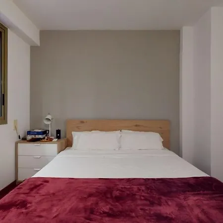 Modern And Bright Three-bedroom In Eixample Appartamento *