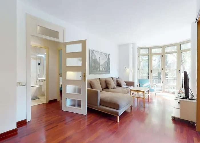 The Collection - Modern And Bright Three-bedroom In Eixample * Barcelona