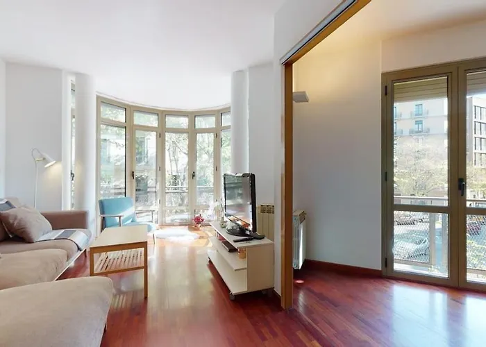 The Collection - Modern And Bright Three-bedroom In Eixample * Barcelona